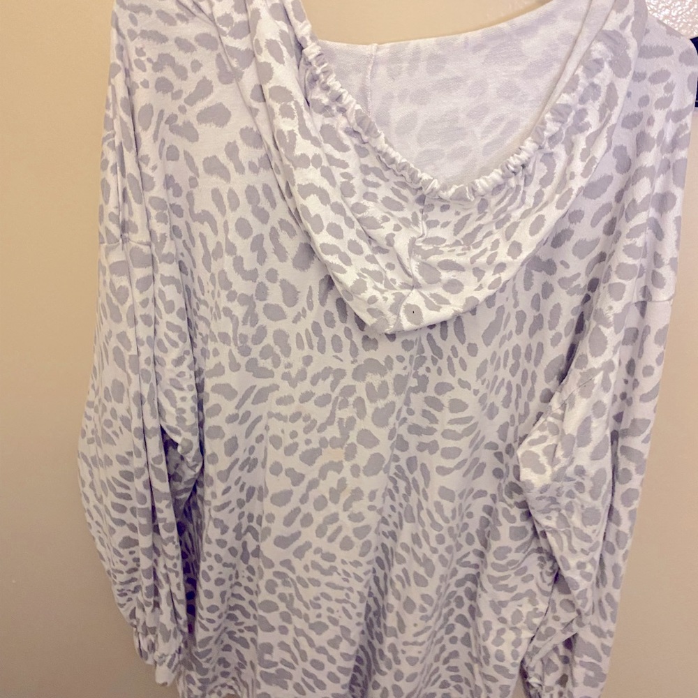 A pullover cozy jacket